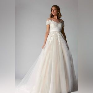 AZAZIE CINDY WEDDING COLOR: DIAMOND WHITE/CHAMPAGNE worn for just pictures